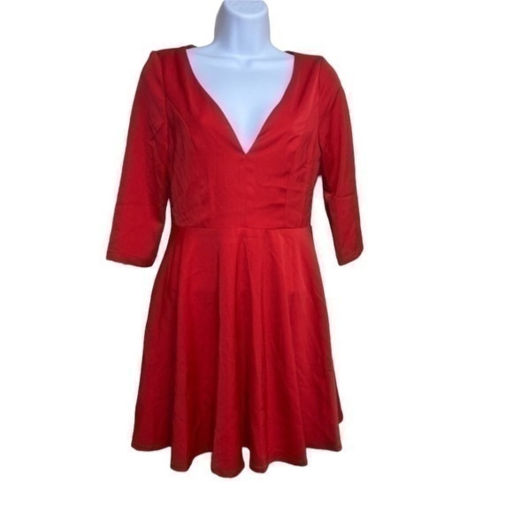 🎈3/$20! 
NWOT Lulus skater dress 3/4 sleeve stretch polyester. Red. small
